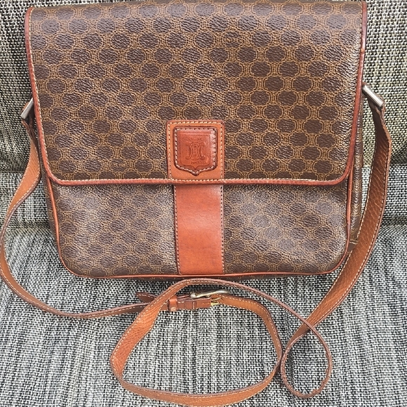 * Excellent Vintage Celine * - Picture 1 of 17